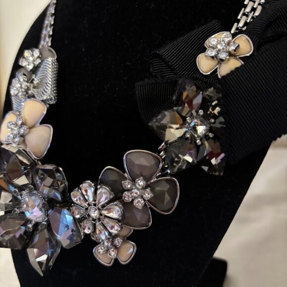 Beautiful Talbots Necklace (20"), Bracelet and 2 Earrings set - Picture 16 of 16